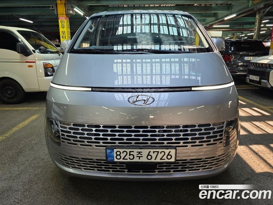 Hyundai Staria 2023