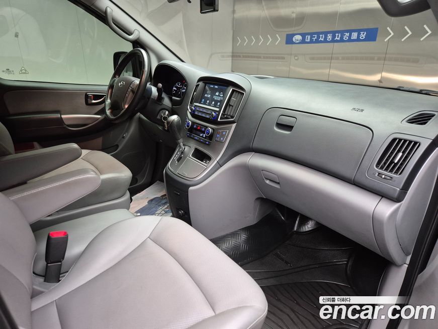 Hyundai Starex 2021