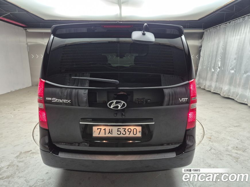 Hyundai Starex 2021