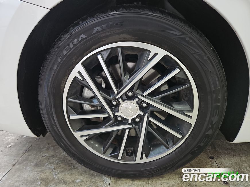 Hyundai Grandeur 2021