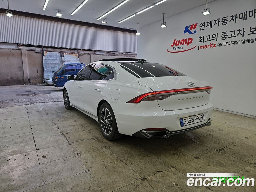 Hyundai Grandeur 2021