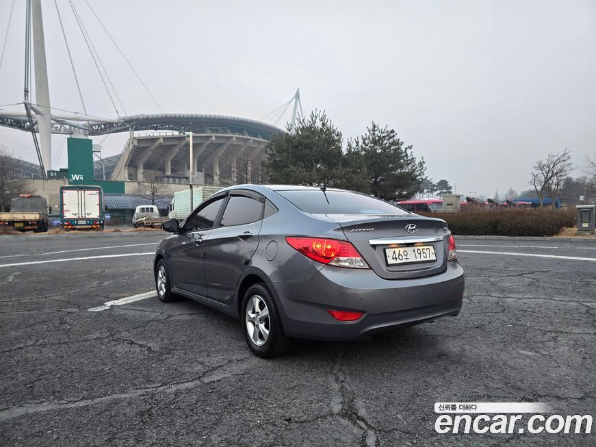 Hyundai Accent 2014
