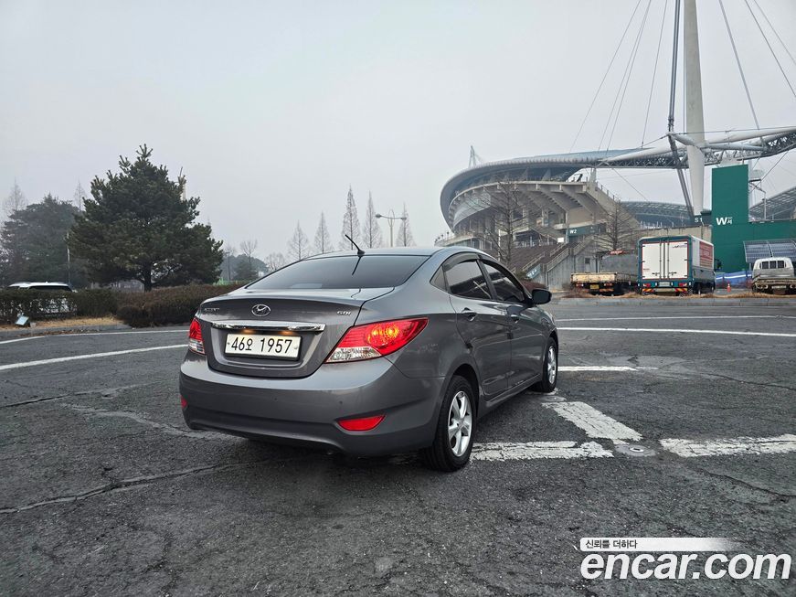 Hyundai Accent 2014