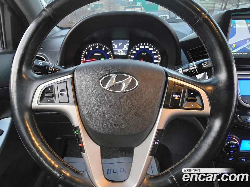 Hyundai Accent 2014