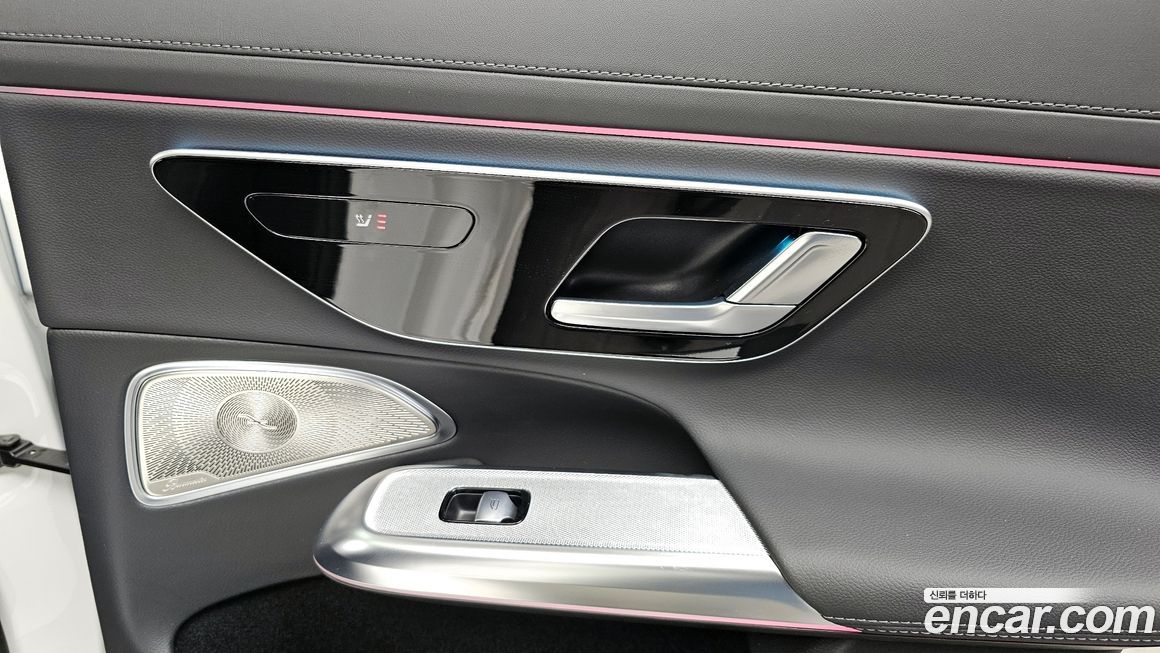 Mercedes-Benz E-Class 2025