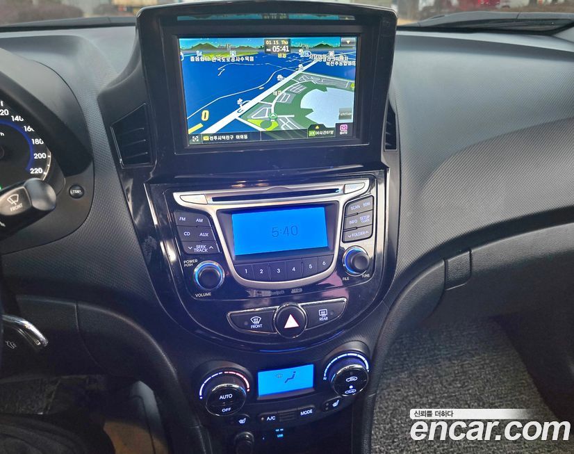 Hyundai Accent 2014