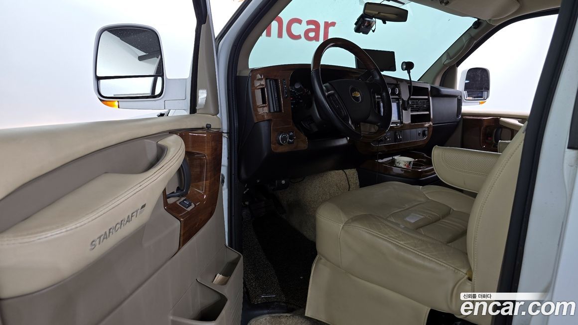 Chevrolet Express Van 2010