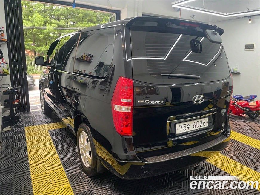 Hyundai Starex 2018