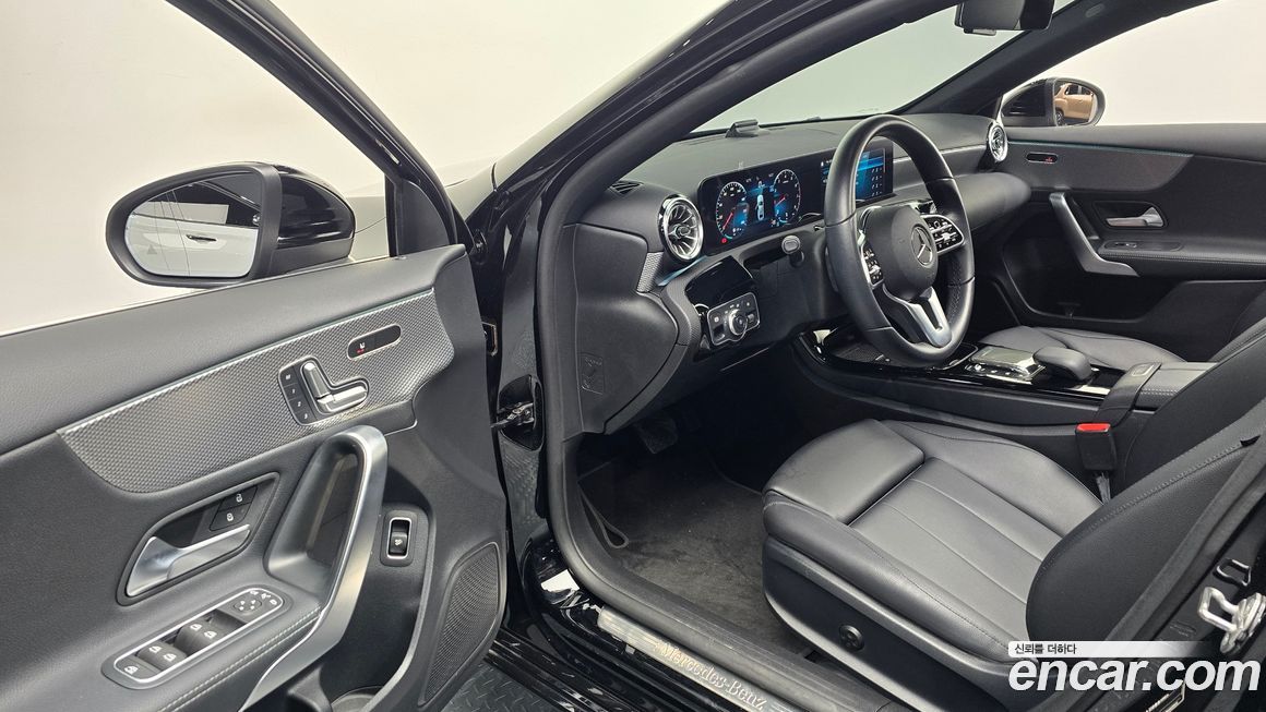 Mercedes-Benz A-Class 2021