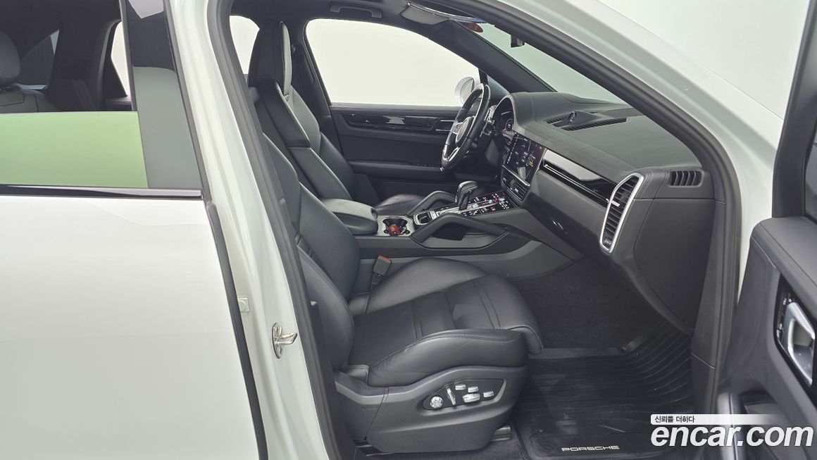 Porsche Cayenne 2020