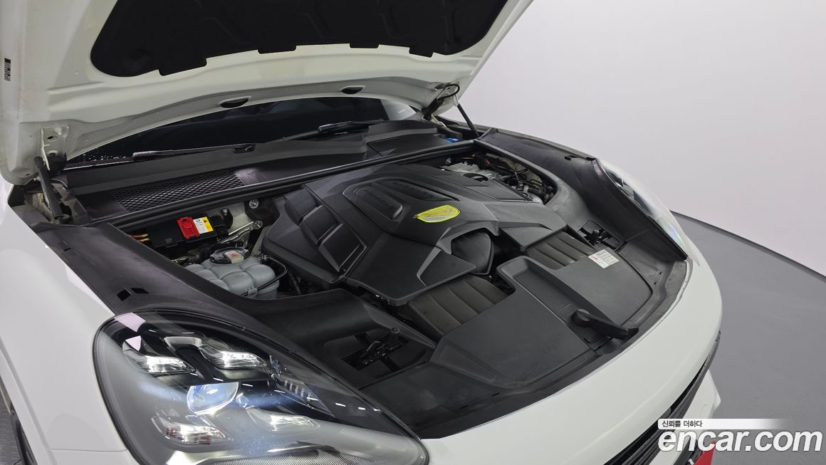 Porsche Cayenne 2020