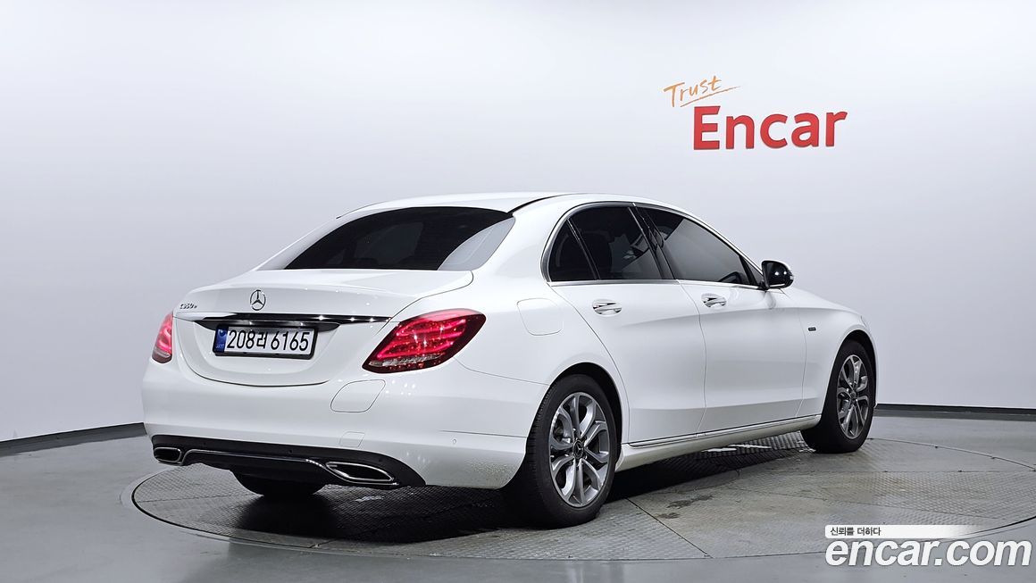 Mercedes-Benz C-Class 2018