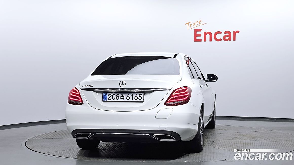 Mercedes-Benz C-Class 2018