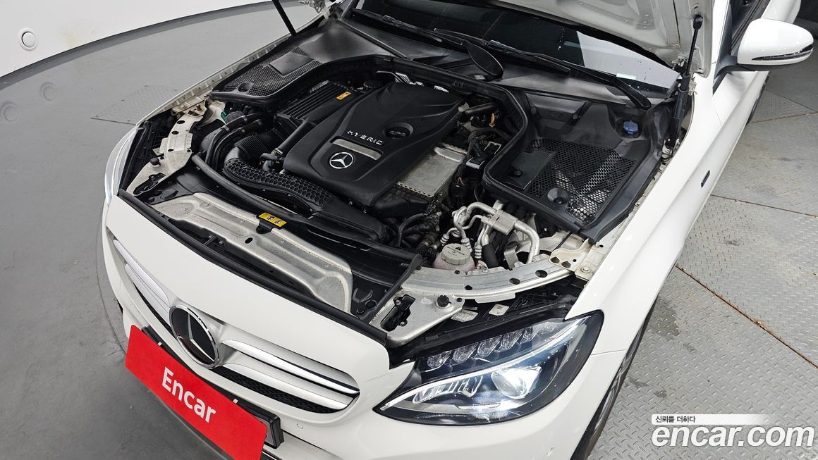 Mercedes-Benz C-Class 2018