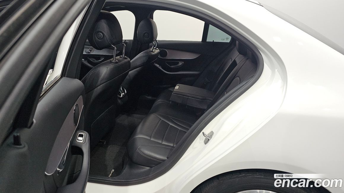 Mercedes-Benz C-Class 2018