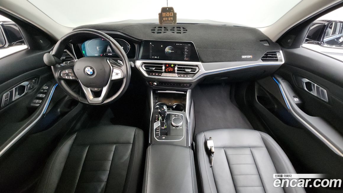BMW 3-Series 2021