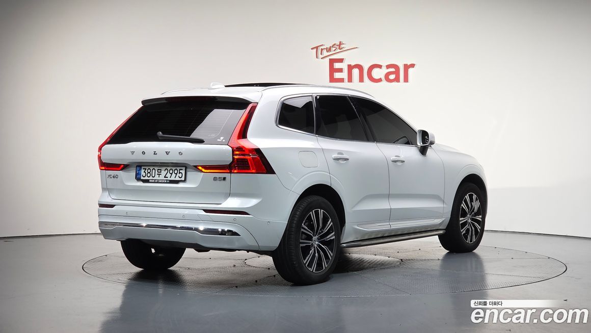 Volvo XC60 2022