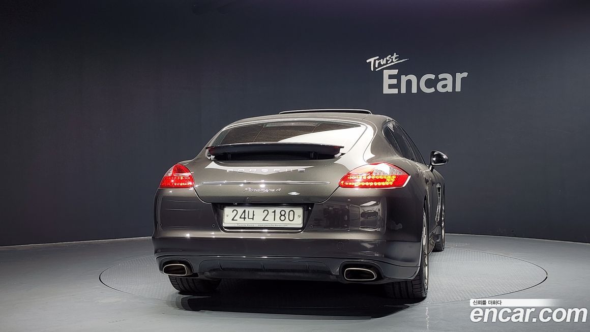 Porsche Panamera 2012