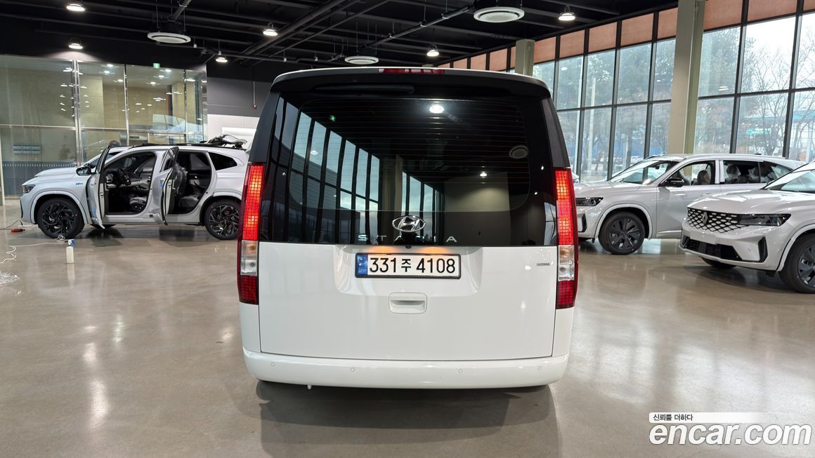Hyundai Staria 2023