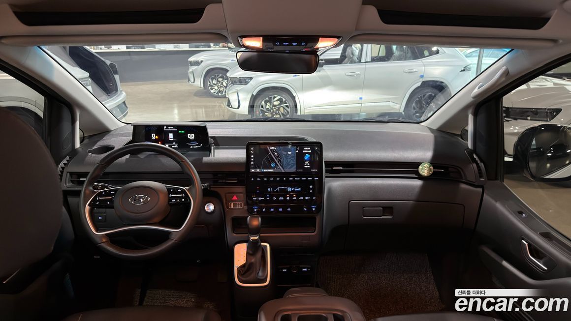 Hyundai Staria 2023
