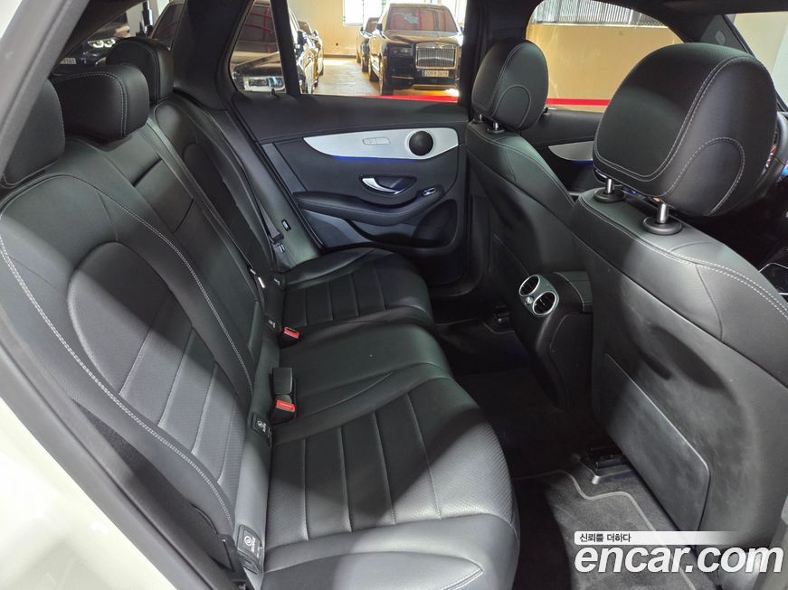 Mercedes-Benz GLC-Class 2021