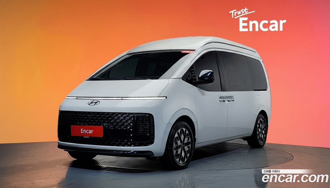 Hyundai Staria 2025