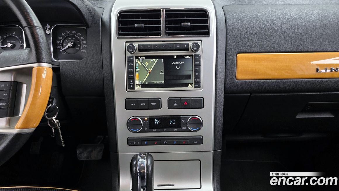 Lincoln MKX 2010