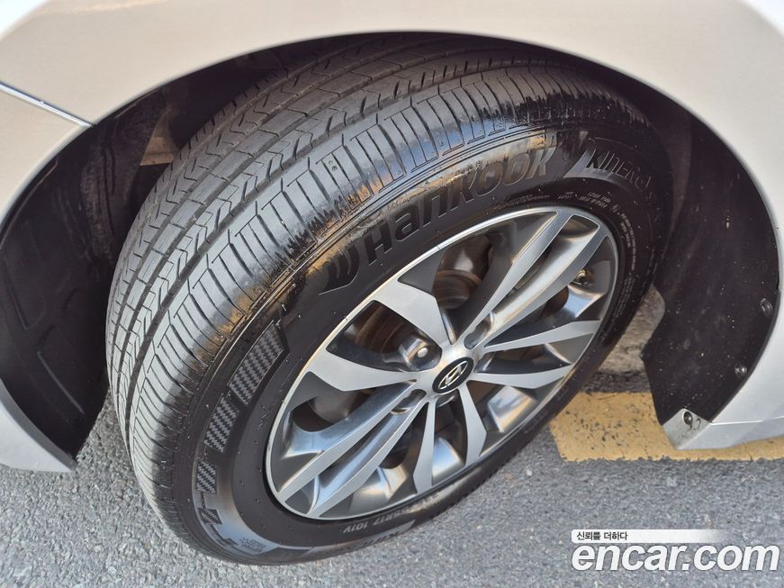 Hyundai Grandeur 2011