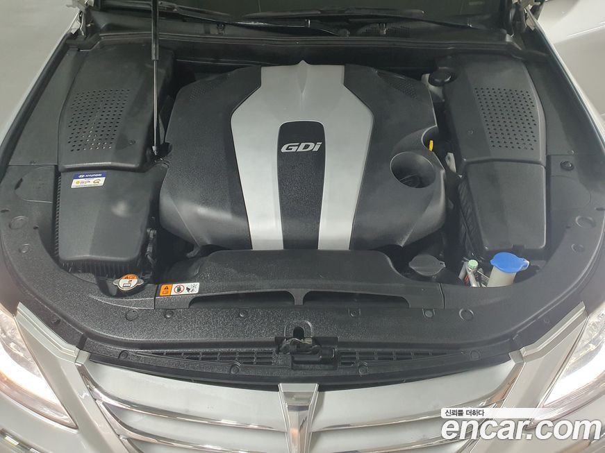 Hyundai Genesis 2013