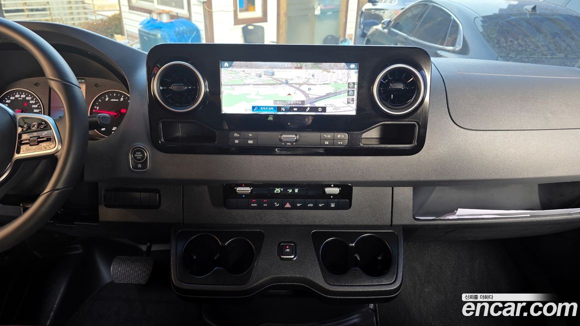 Mercedes-Benz Sprinter 2024