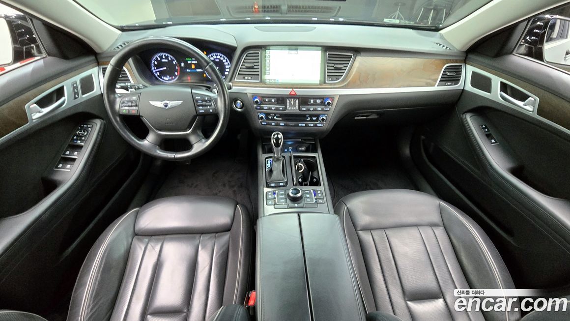 Hyundai Genesis 2015