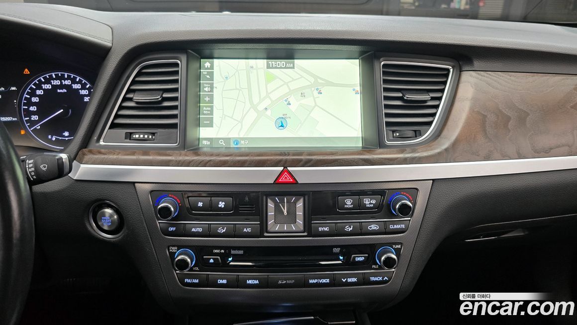 Hyundai Genesis 2015