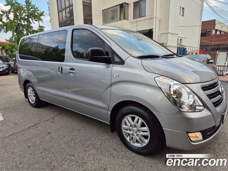 Hyundai Starex 2016
