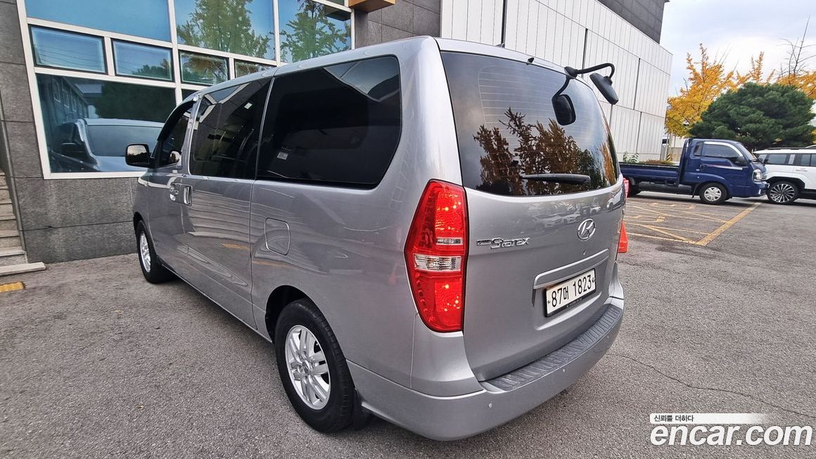 Hyundai Starex 2019