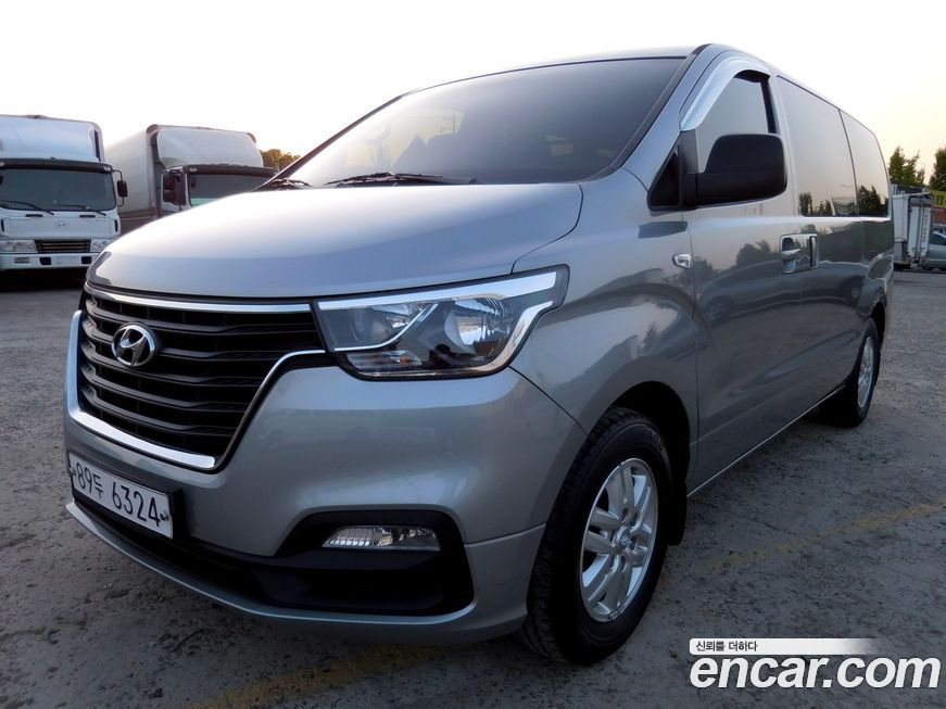 Hyundai Starex 2021