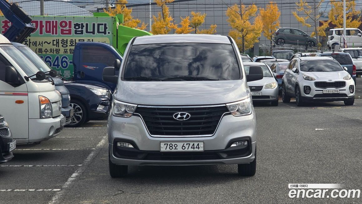 Hyundai Starex 2019