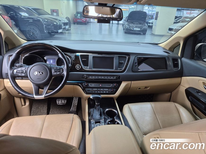 Kia Canival 2019