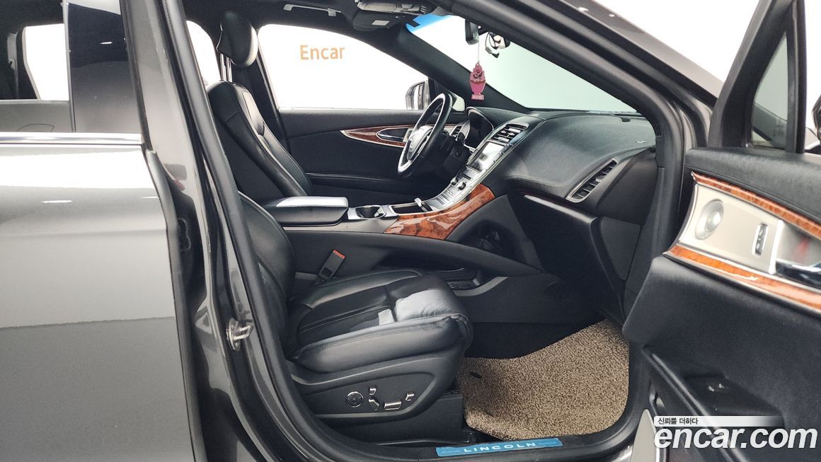 Lincoln Nautilus 2019