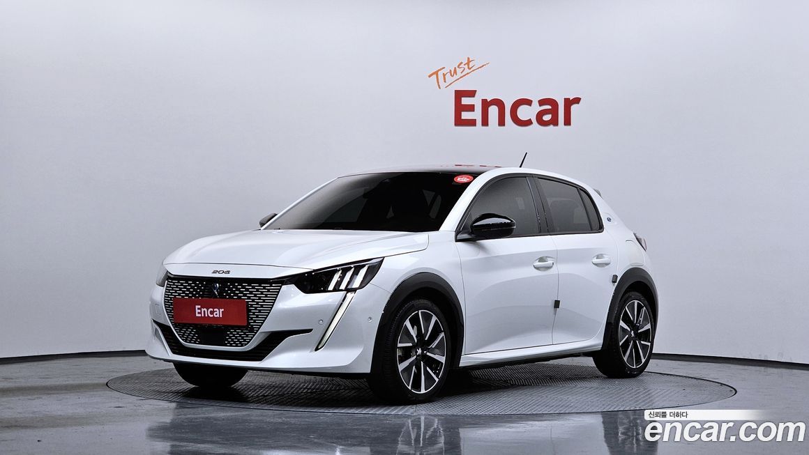 Peugeot 208 2021