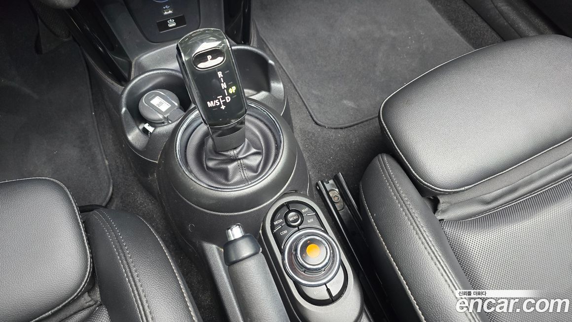 Mini Cooper Convertible 2020