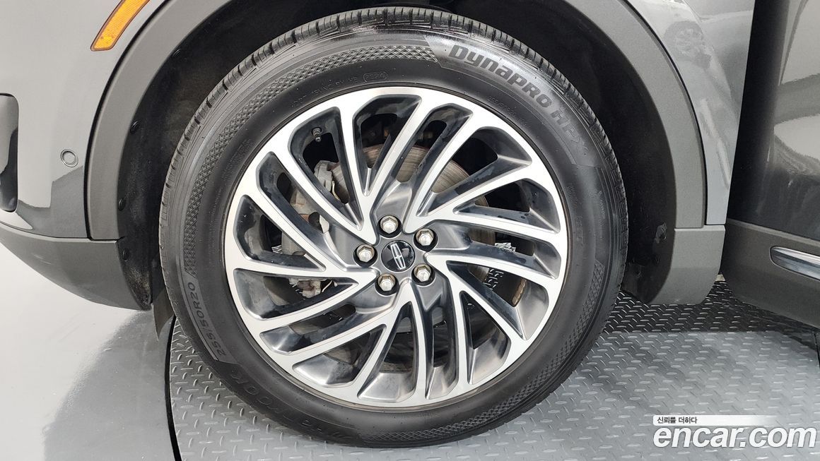 Lincoln Nautilus 2019