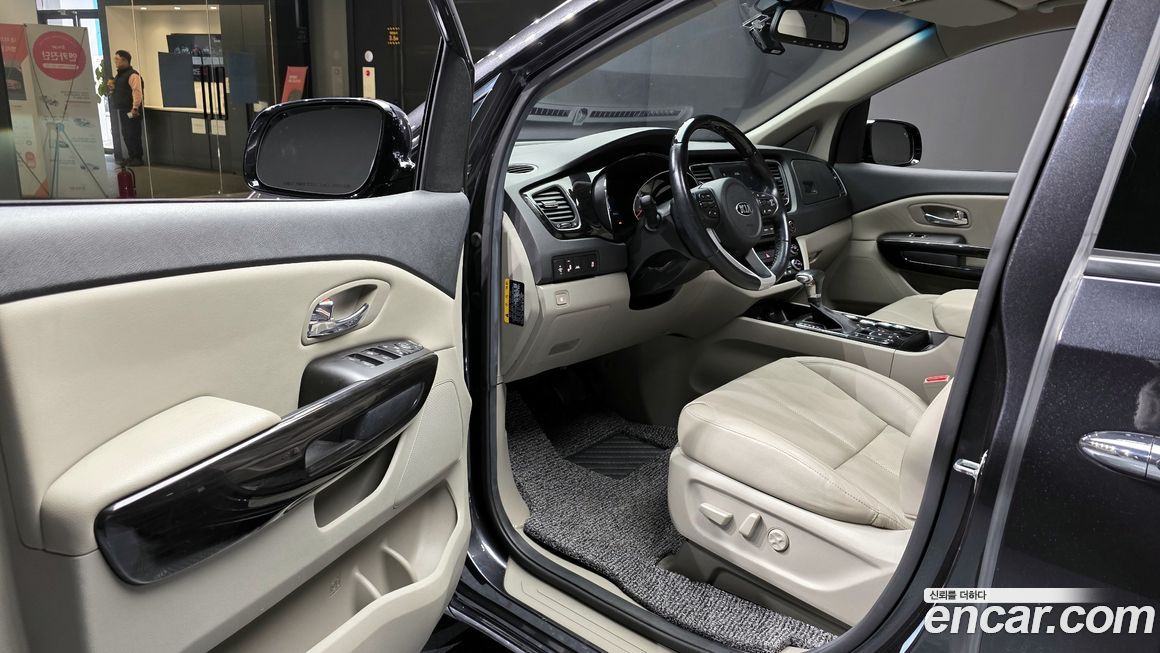 Kia Canival 2019