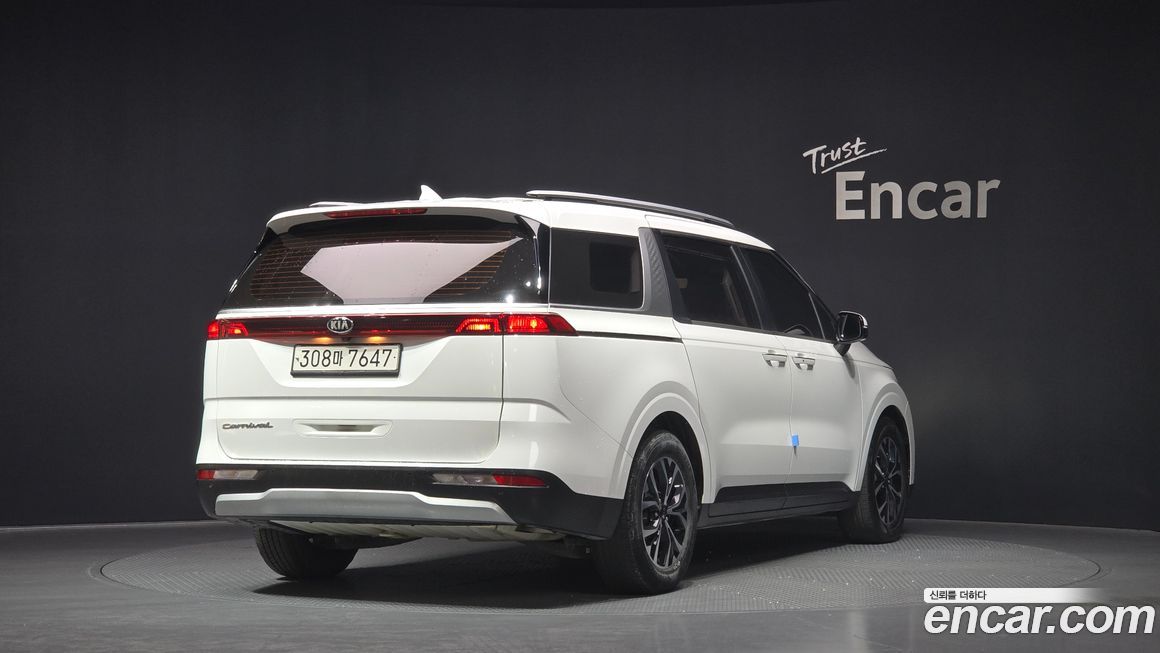 Kia Canival 2021