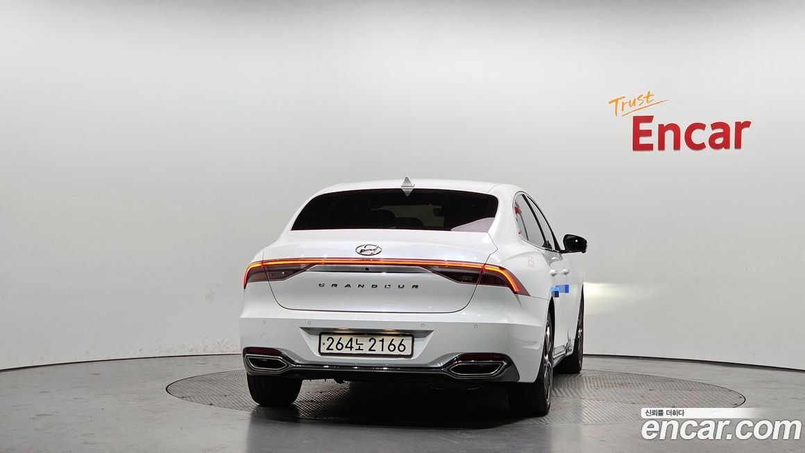 Hyundai Grandeur 2022