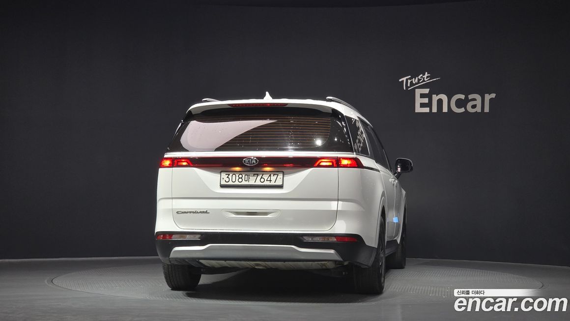 Kia Canival 2021