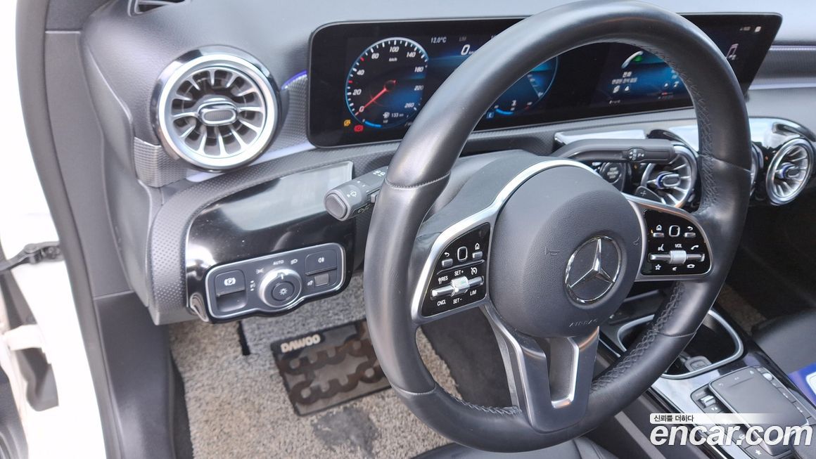 Mercedes-Benz A-Class 2023