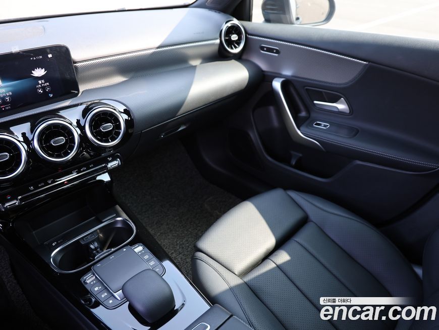 Mercedes-Benz A-Class 2021