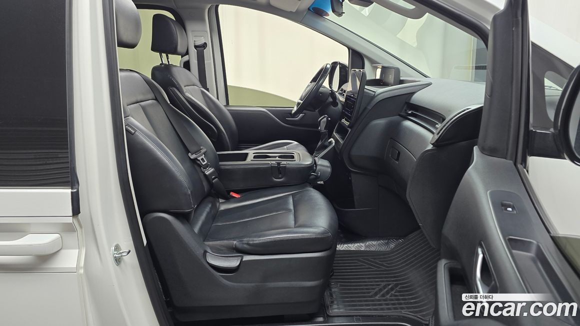 Hyundai Staria 2022