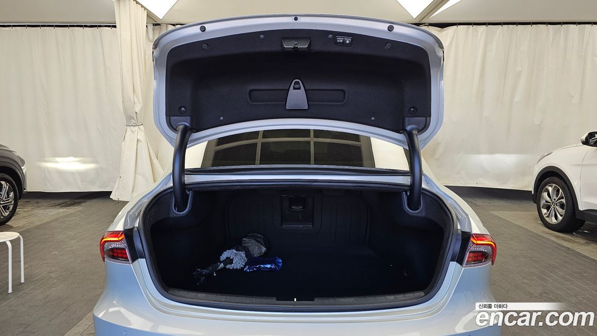 Hyundai Grandeur 2021