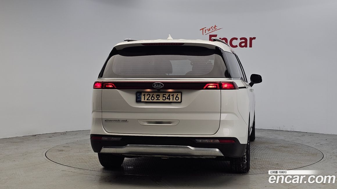 Kia Canival 2021